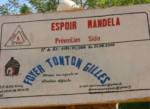 Entrada al espoir Mandela en Niamey, Níger.